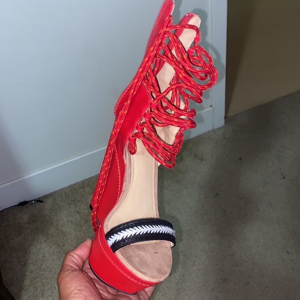 New - Picture 2 of 5